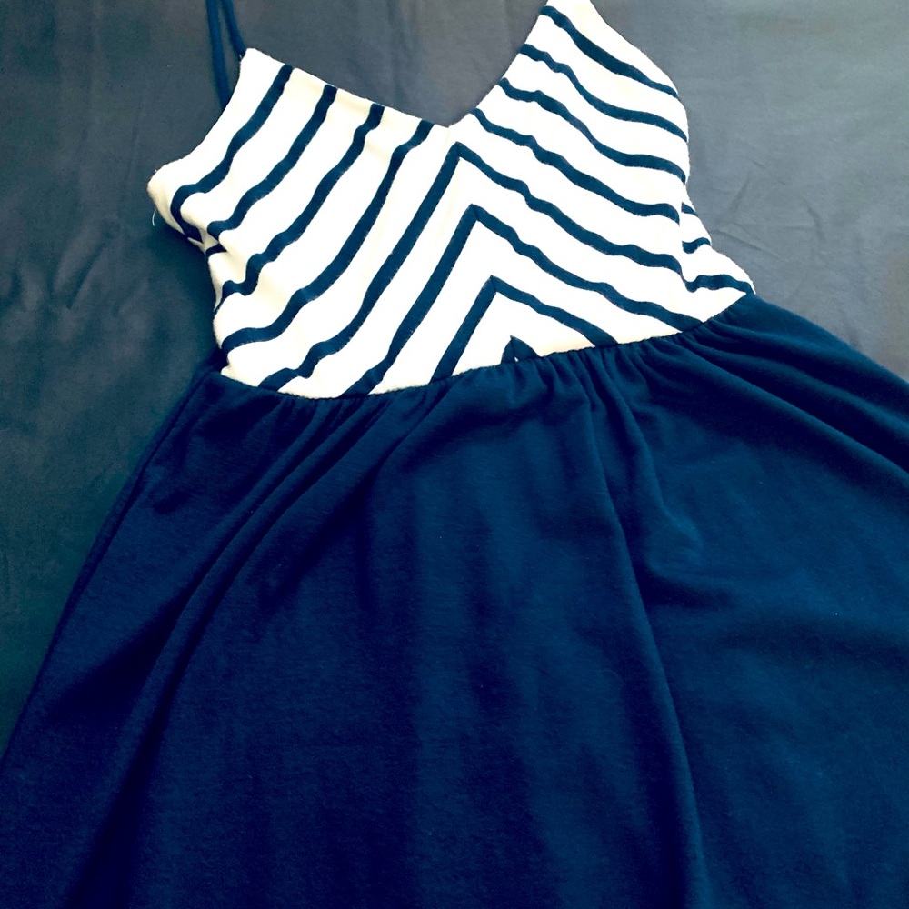 Chevron navy blue/white long dress